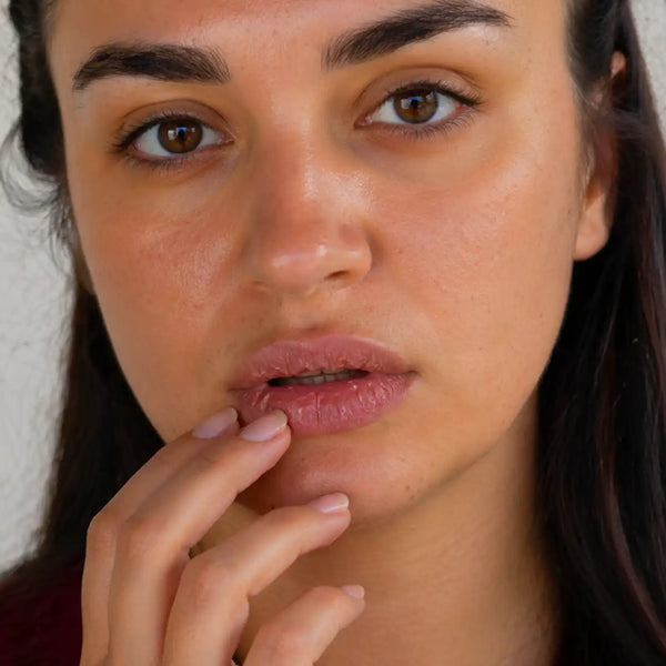 Chapped lips concern image