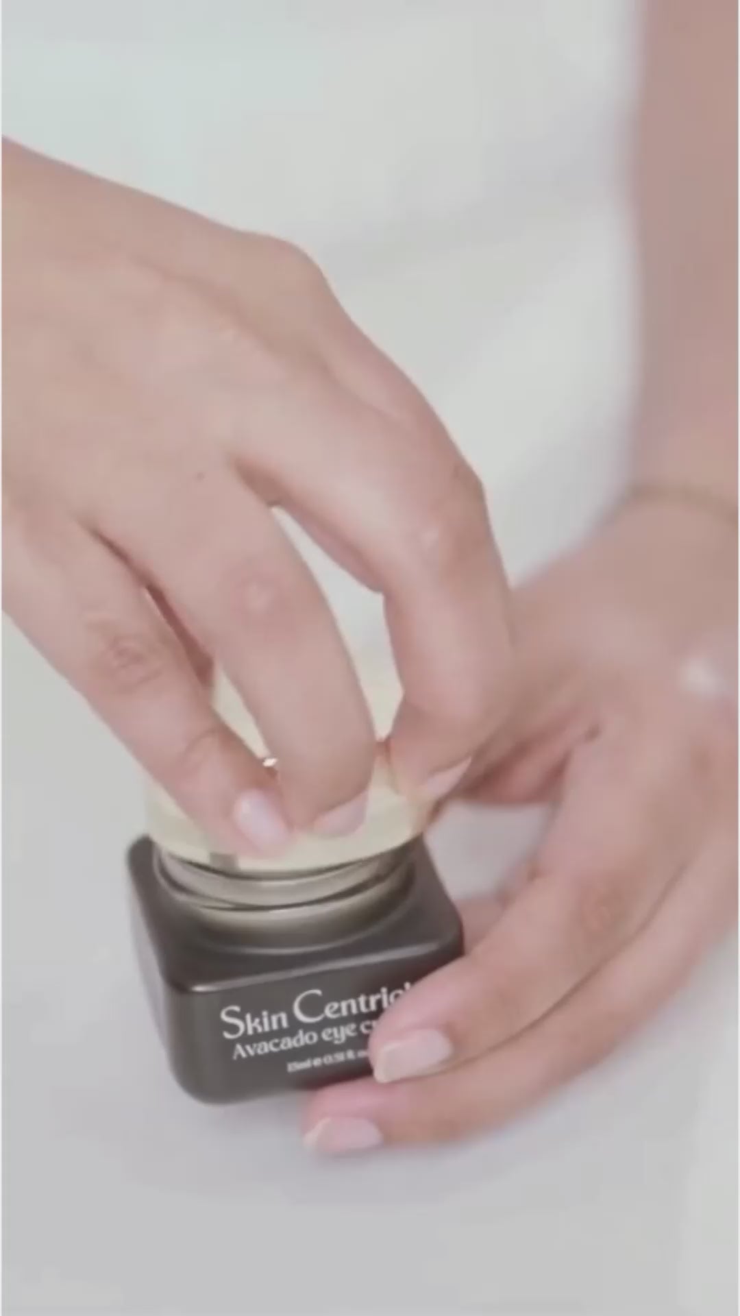 Avocado eye cream application video